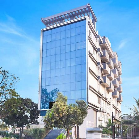 Super Townhouse Lohegaon Near Pune Airport Formerly Landmark Regency Lohogaon Luaran gambar