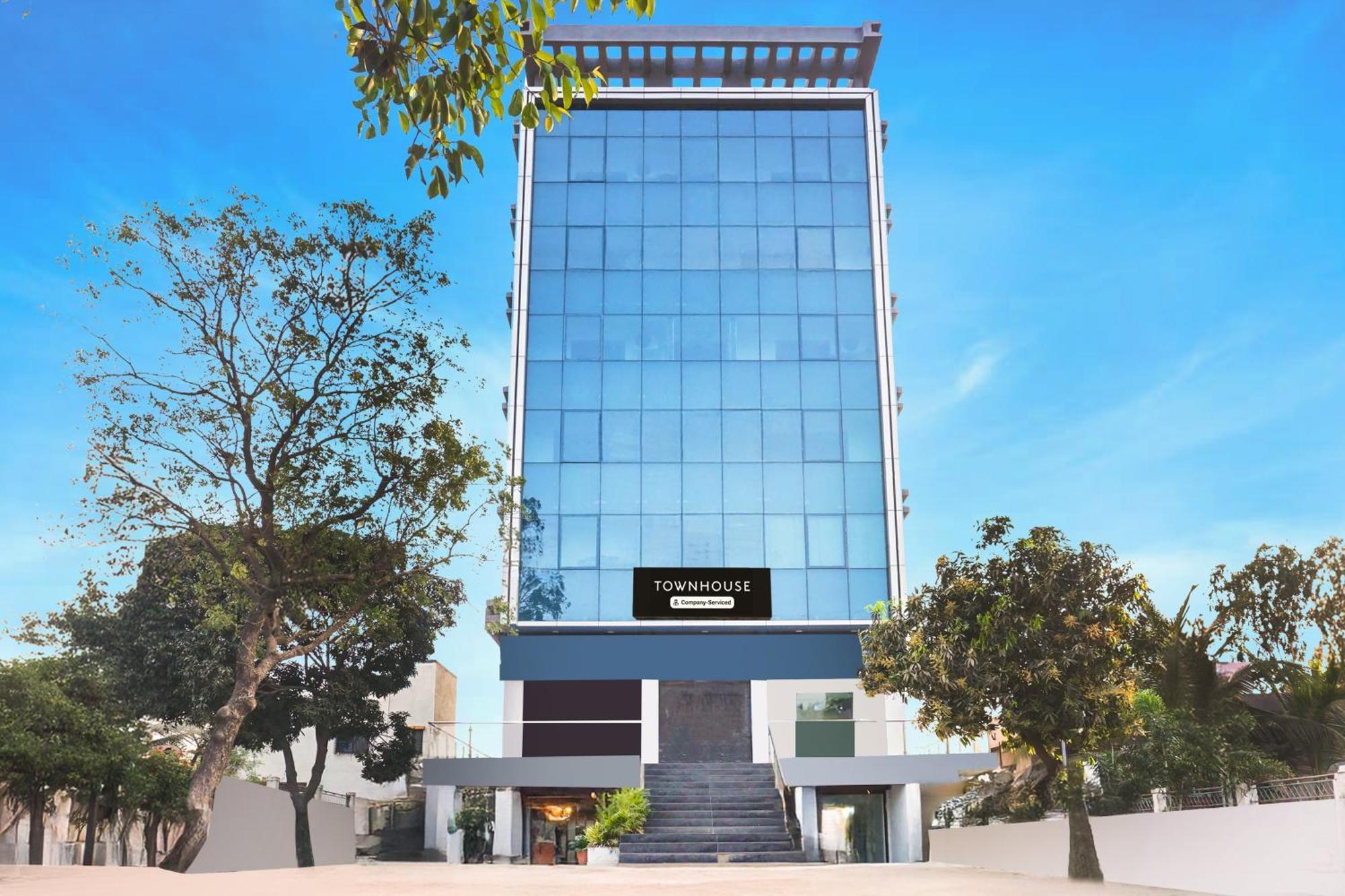 Super Townhouse Lohegaon Near Pune Airport Formerly Landmark Regency Lohogaon Luaran gambar